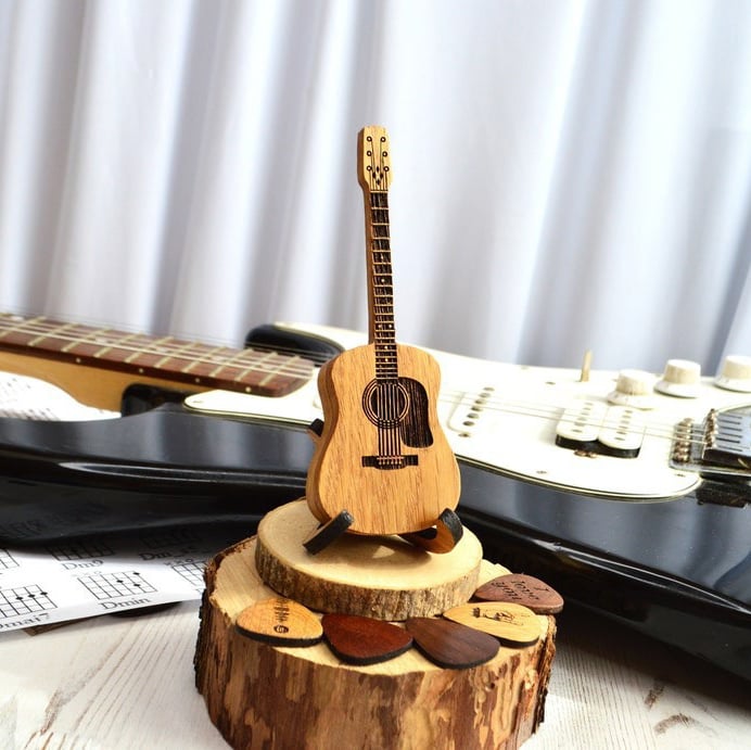Acoustic Guitar Pick Box Made of Wood