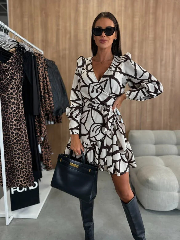 Adinda – Mini Dress with Floral Pattern