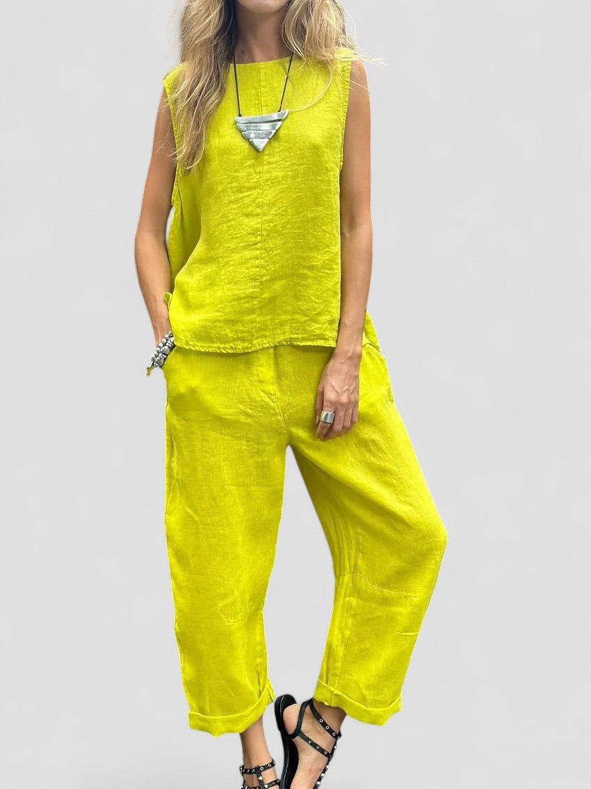 Ailith – Comfortable Sleeveless Top and Pants