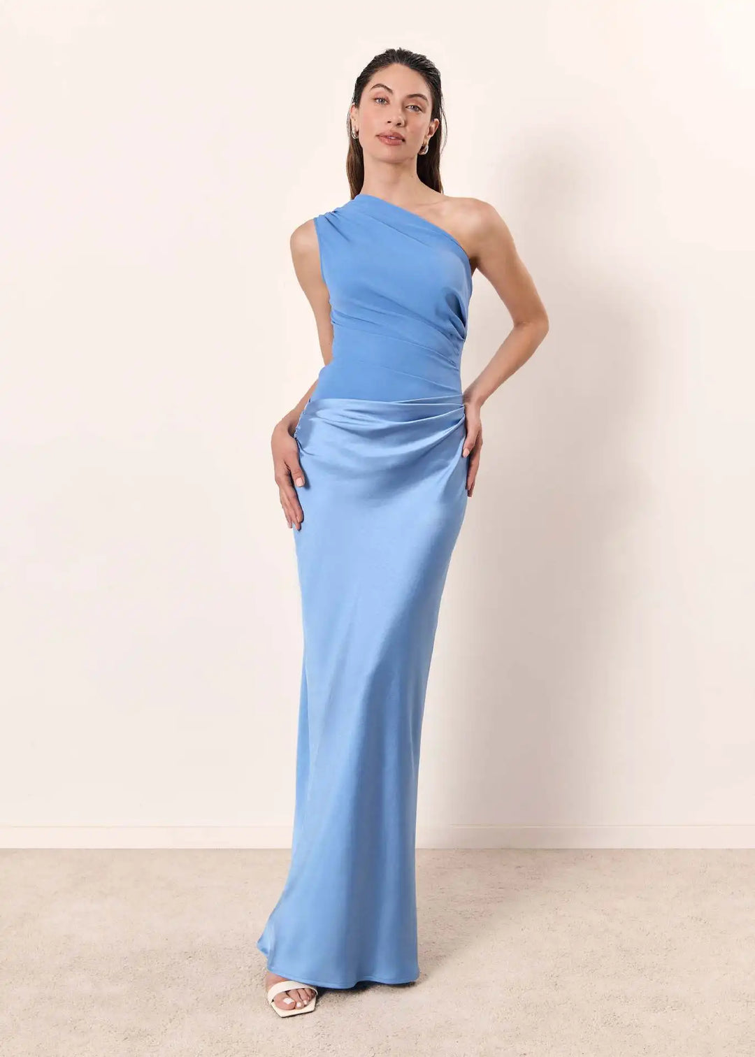 Aleida – One-Shoulder Maxi Dress Made of Satin