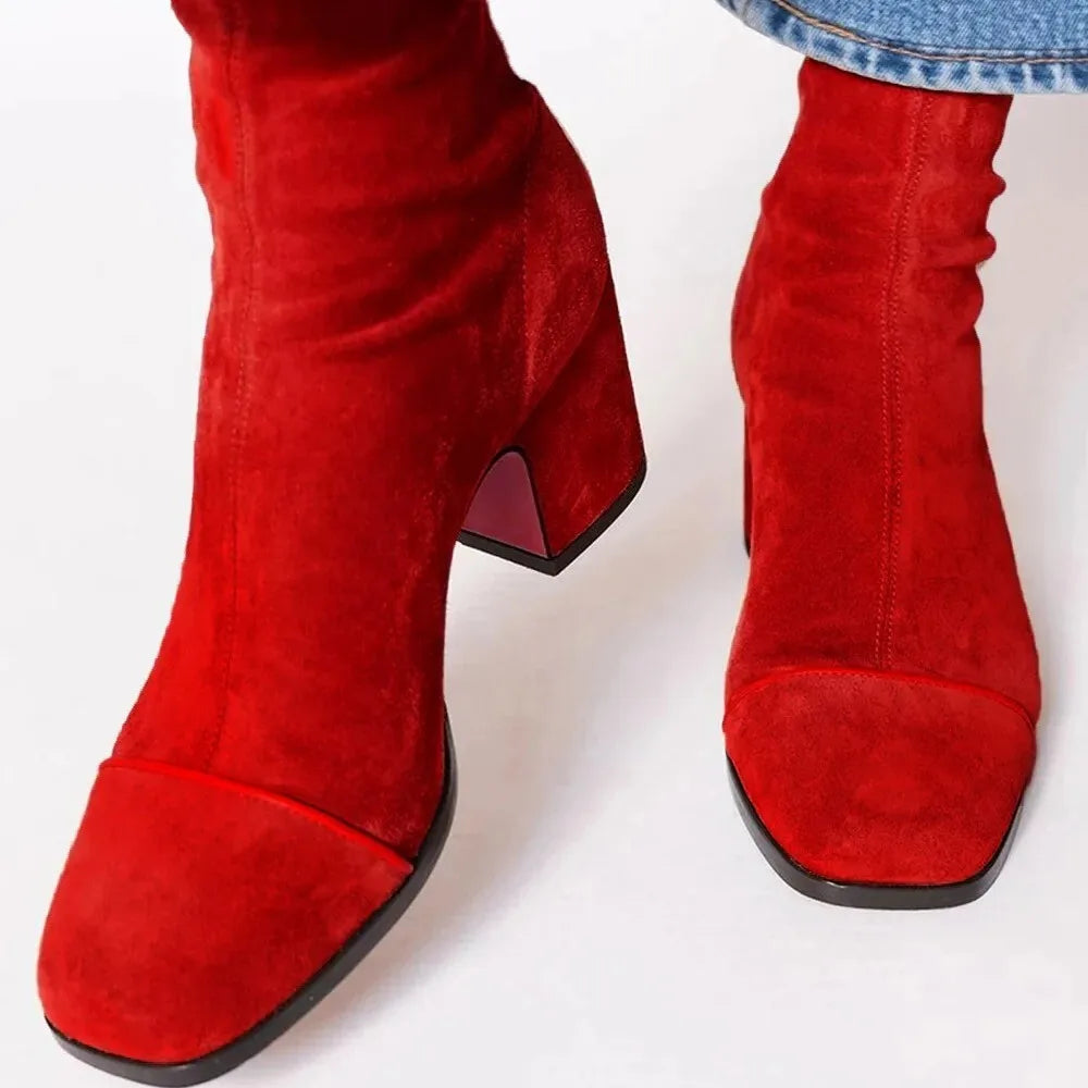 Aless – Elegant Ankle Boots Made of Suede