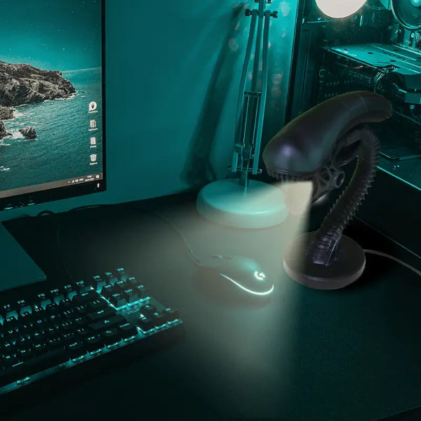 AlienGlow – Table Lamp in the Shape of an Extraterrestrial Creature