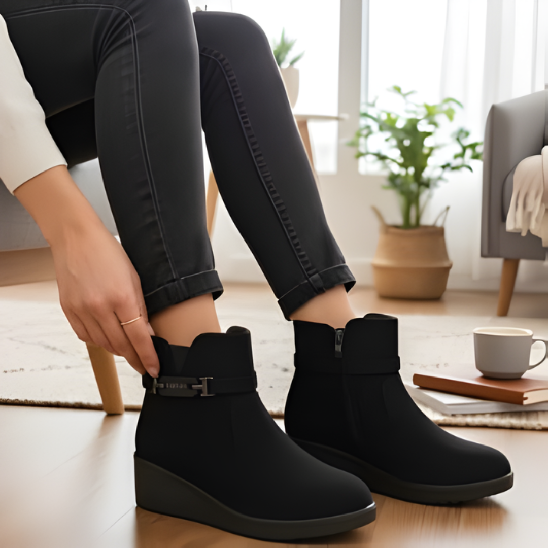Alwara - Ankle Boots with Side Zipper
