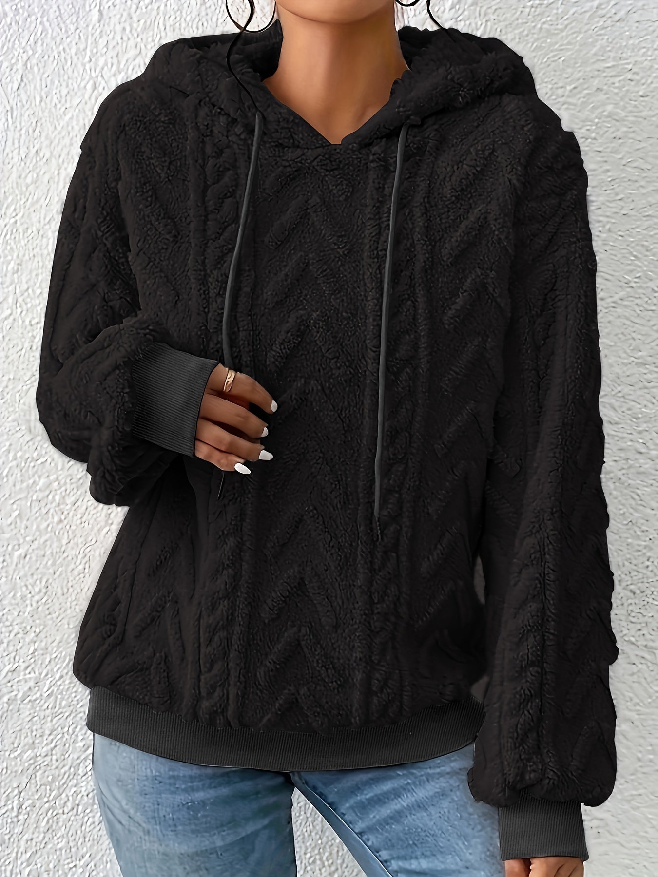 Andrine – Long-Sleeve Hoodie