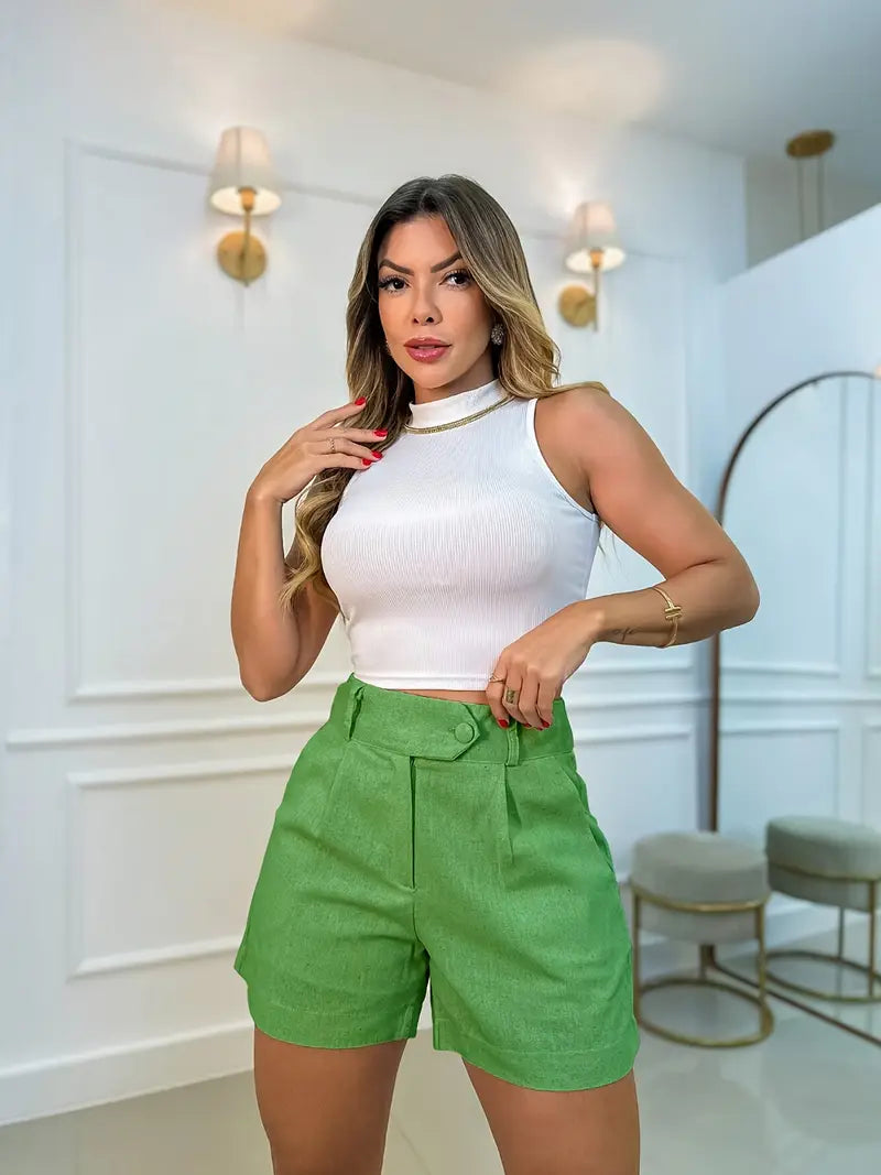 Annora – Casual Shorts with High Waist and Button