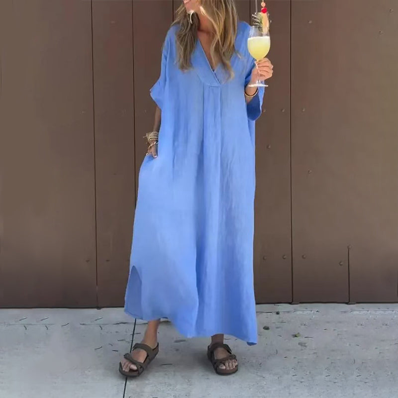 Arantxa - Elegant Maxi Dress with V-Neck
