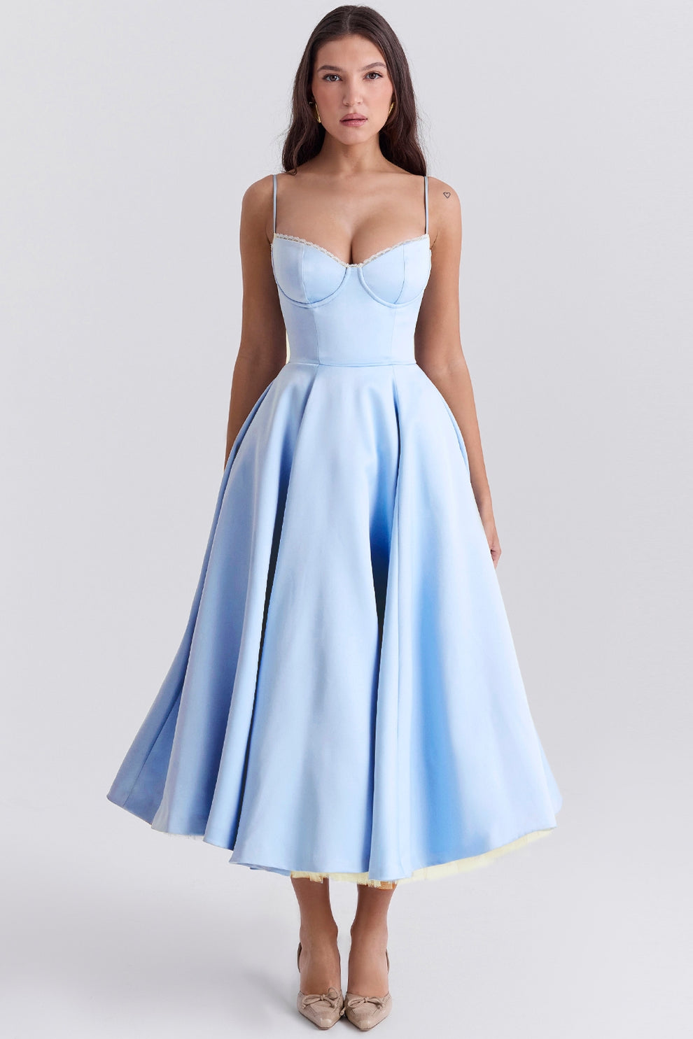 Arestina – Fashionable Midi Dress Made of Tulle