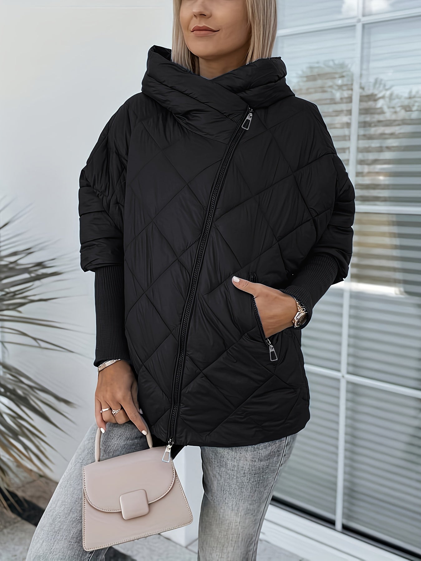 Ariantha – Quilted Hoodie with Zipper