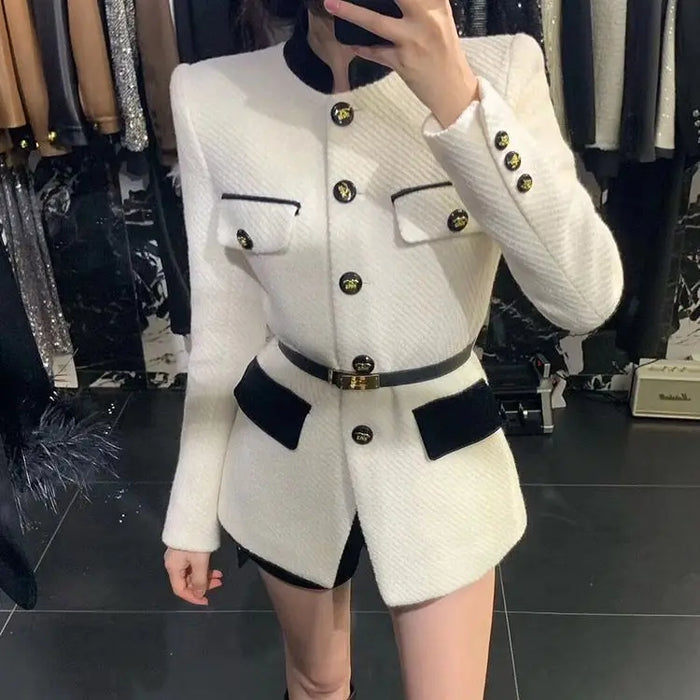 Aruna – High-Quality, Tailored Jacket with Belt