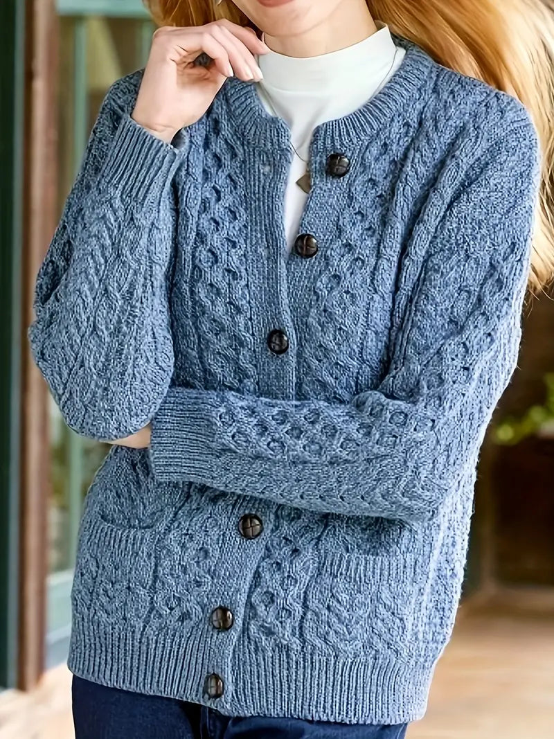 Audree – Cardigan with Buttons and Cable Knit Pattern
