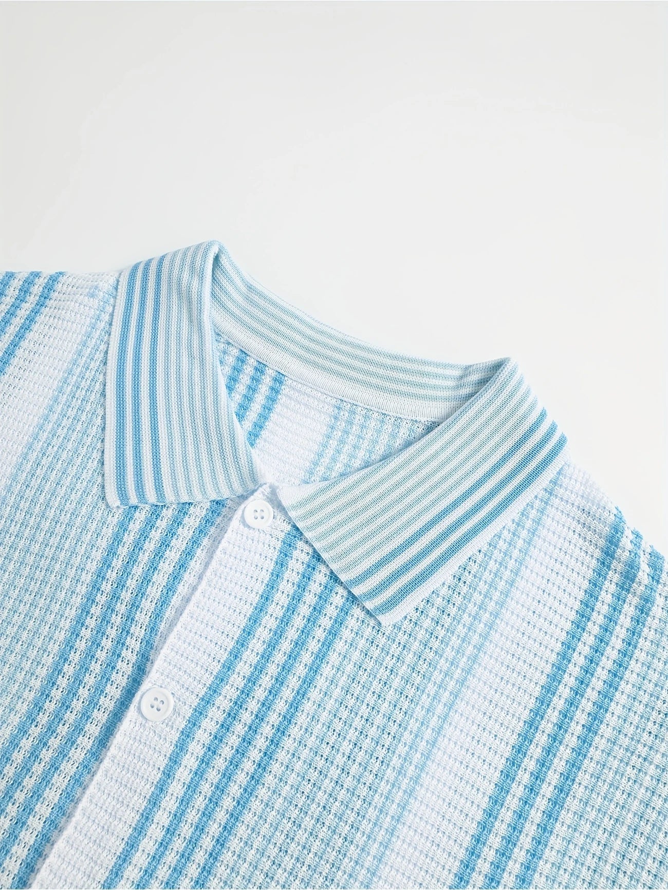 Avram – Casual Striped Button-Up Shirt
