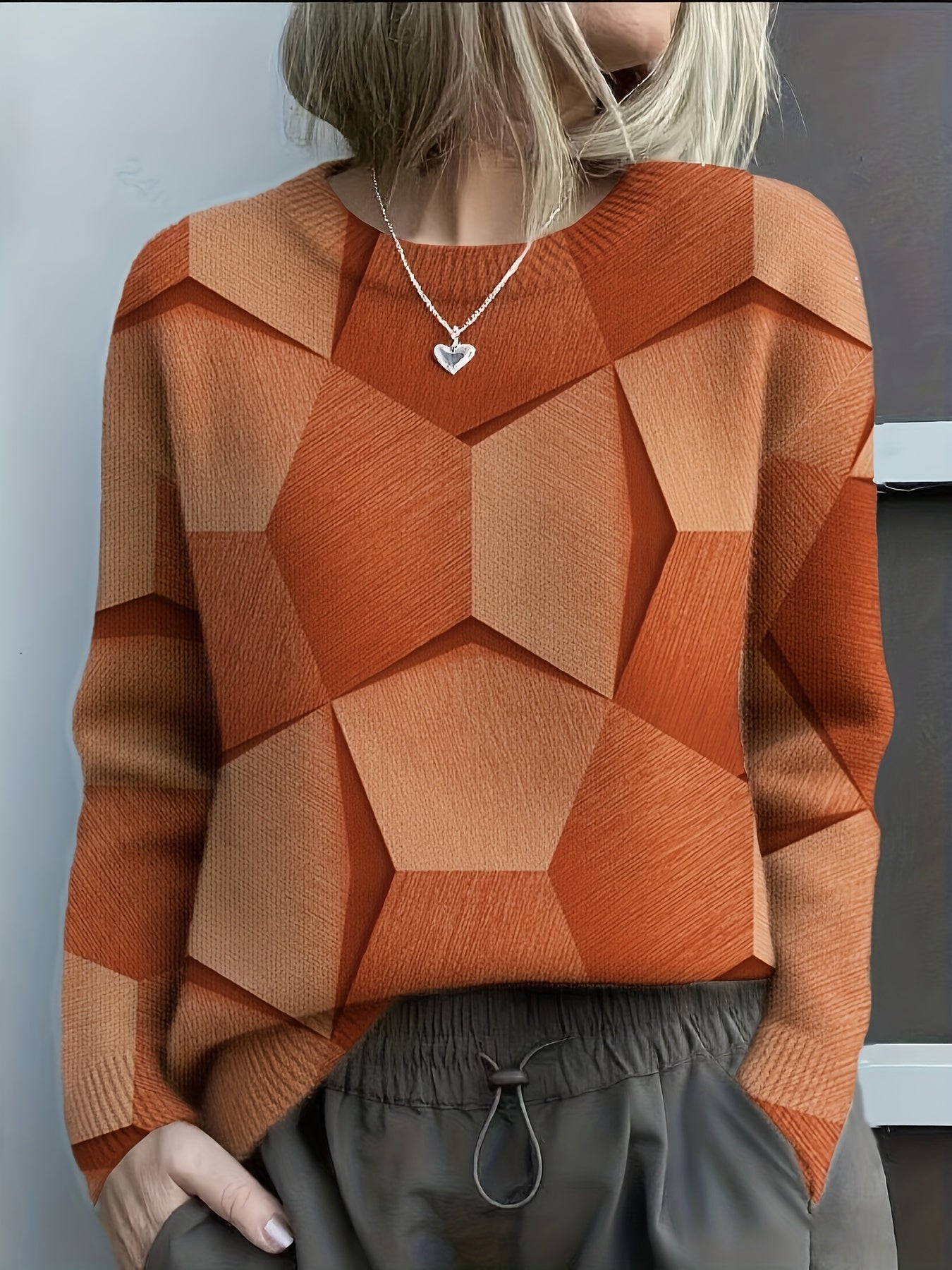 Bravina – Sweater with Geometric 3D Print