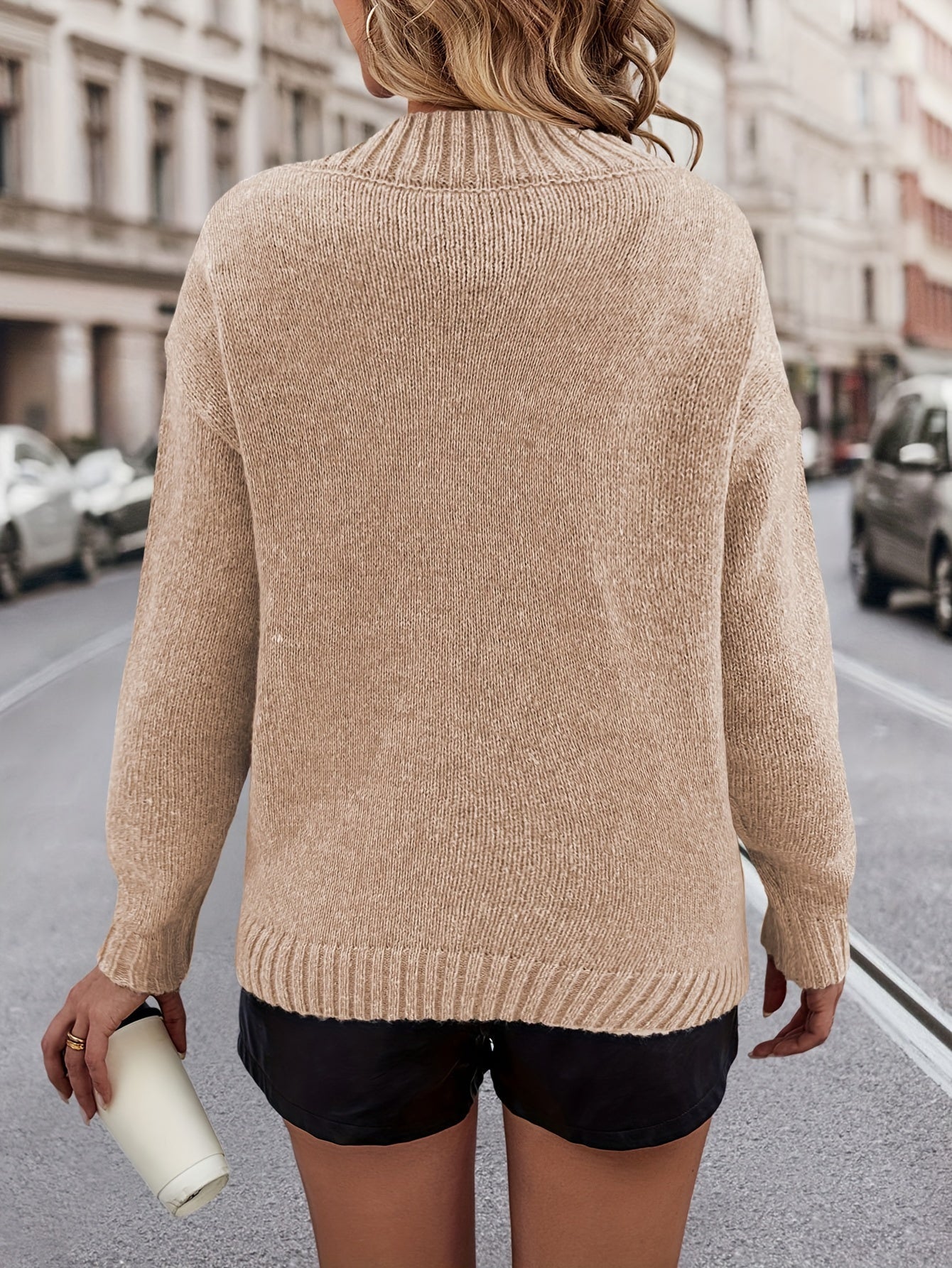 Chrystel – Sweater with Heart Motif and V-Neck