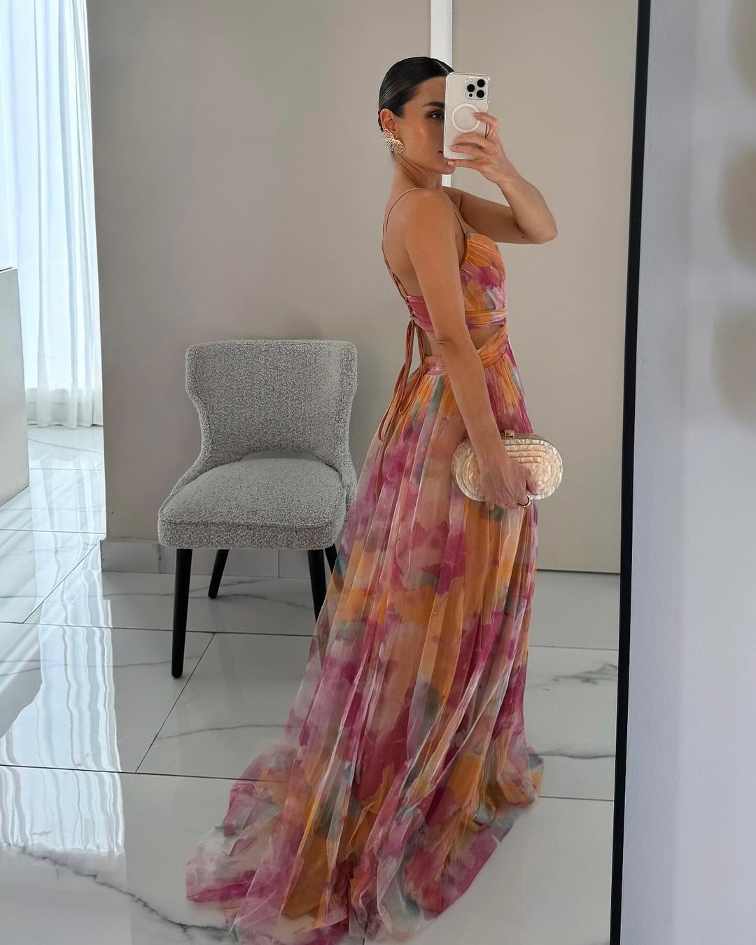 Dinushi - Elegant Maxi Dress with Floral Pattern
