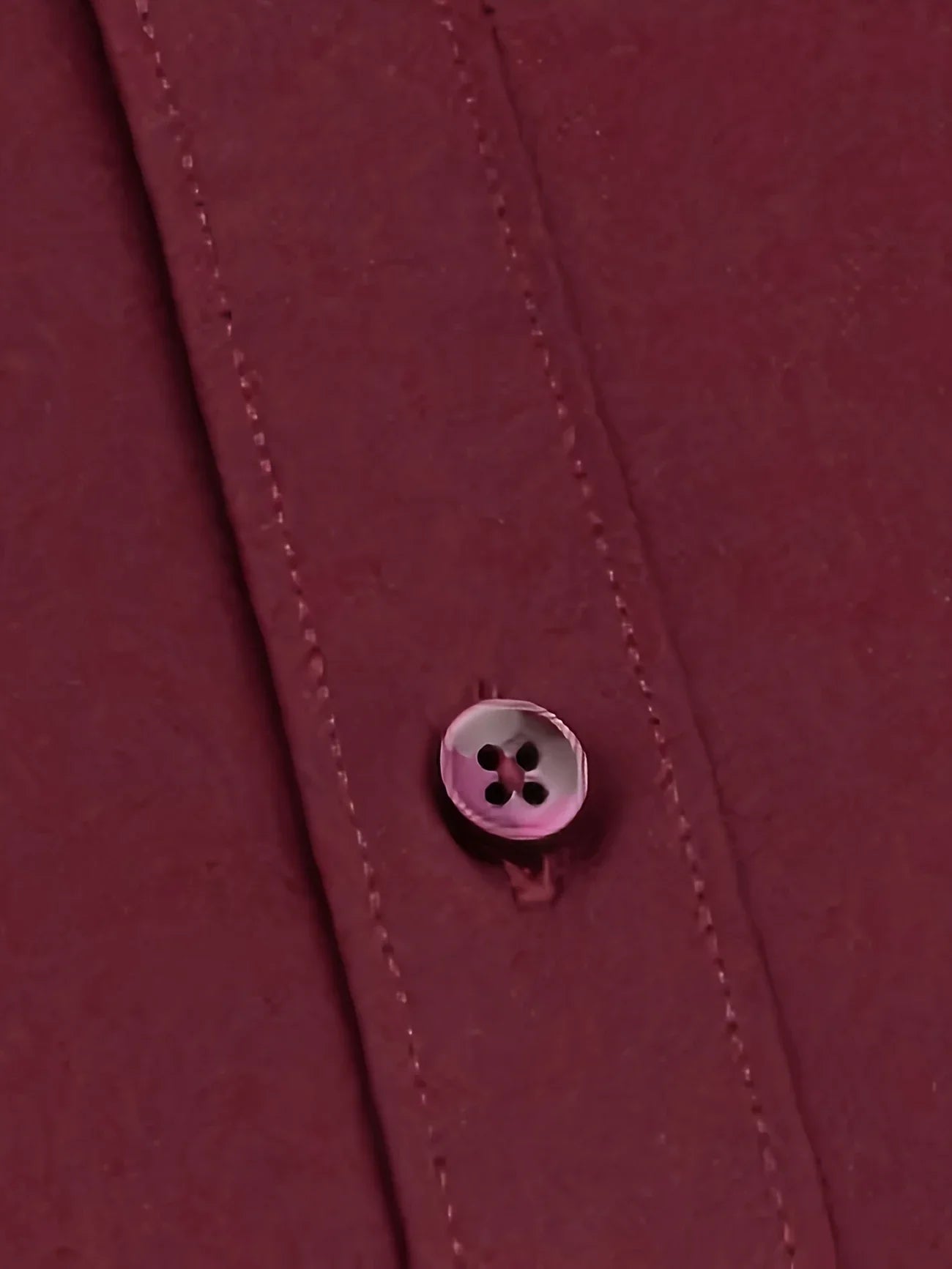 Ezra – Elegant Slim-Fit Shirt with Buttons