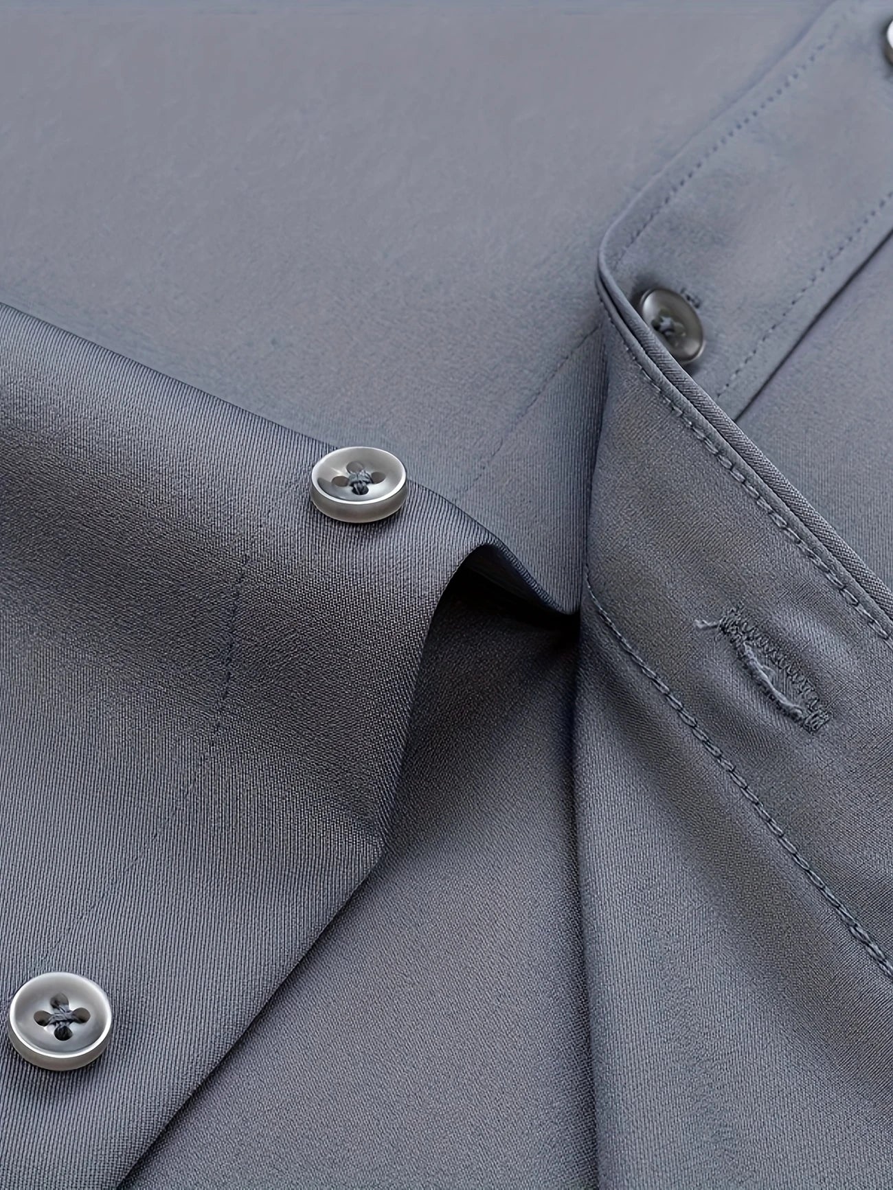 Ezra – Elegant Slim-Fit Shirt with Buttons
