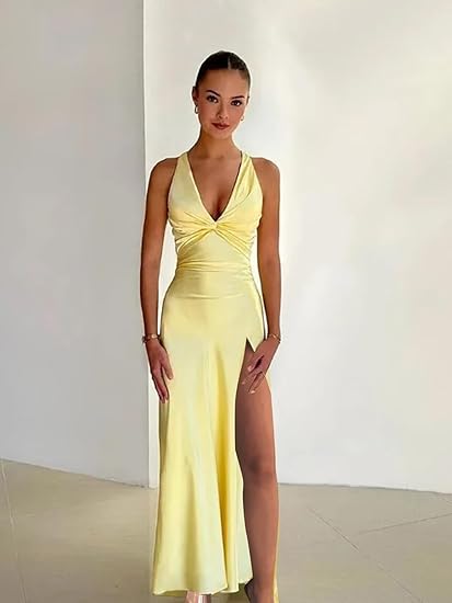 Fabiola – Elegant Maxi Dress with V-Neck and Sleeveless Design