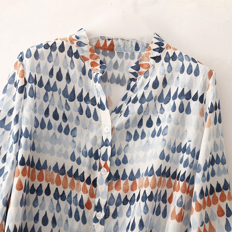 Fawna – Casual Blouse with V-Neck and Printed Chiffon