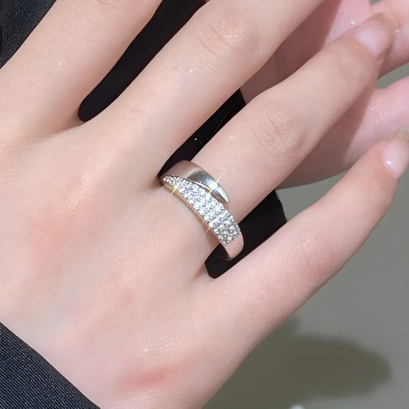 Florie – Elegant Haven Ring