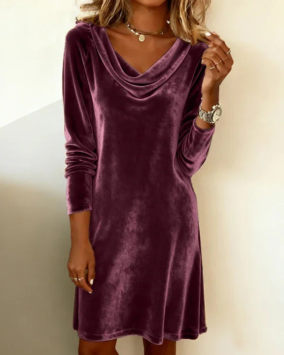 Frosina – Loose-Fitting Velvet Dress