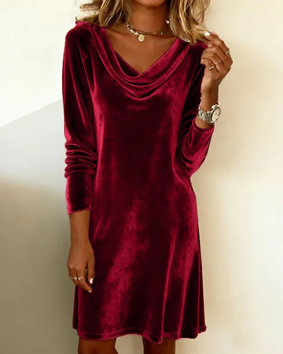 Frosina – Loose-Fitting Velvet Dress