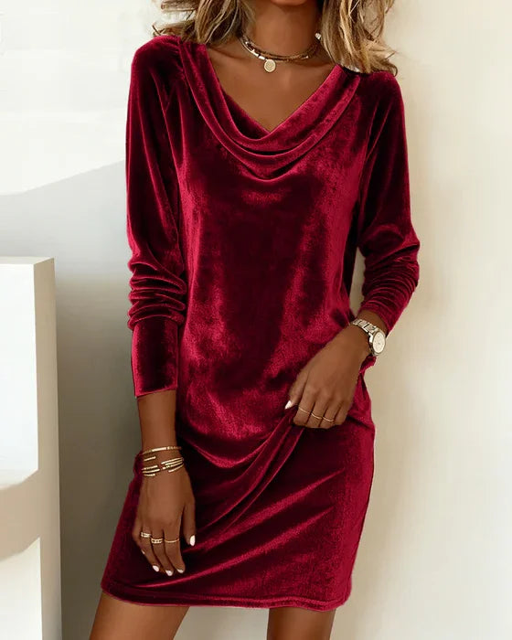 Frosina – Loose-Fitting Velvet Dress