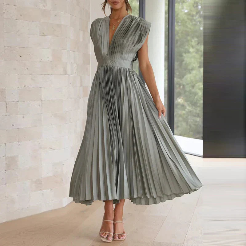Gonny - Sleeveless Dress with Pleats