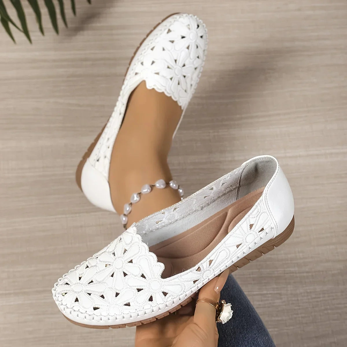 Inessa – Stylish Orthopedic Shoes with Cutouts