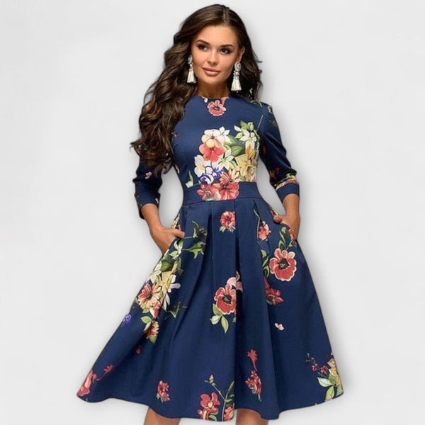 Jeri - Elegant Knee-Length Dress