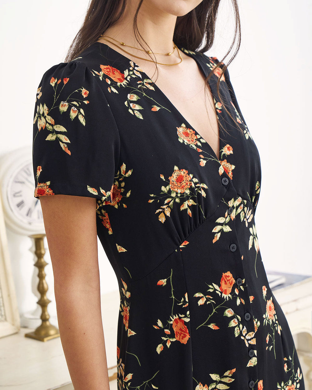 Kambria – Short-Sleeved Midi Dress with Floral Pattern