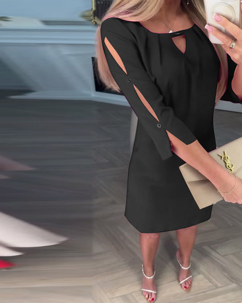 Kamelia – Mini Dress with Keyhole Neckline
