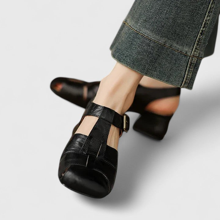 Kathy – Sandals with Buckle Straps