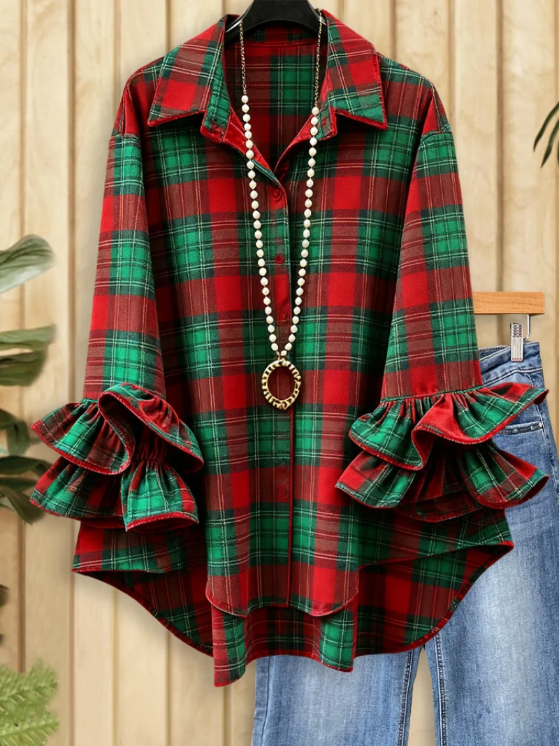 Laelaa – Checkered Blouse with Button Closure