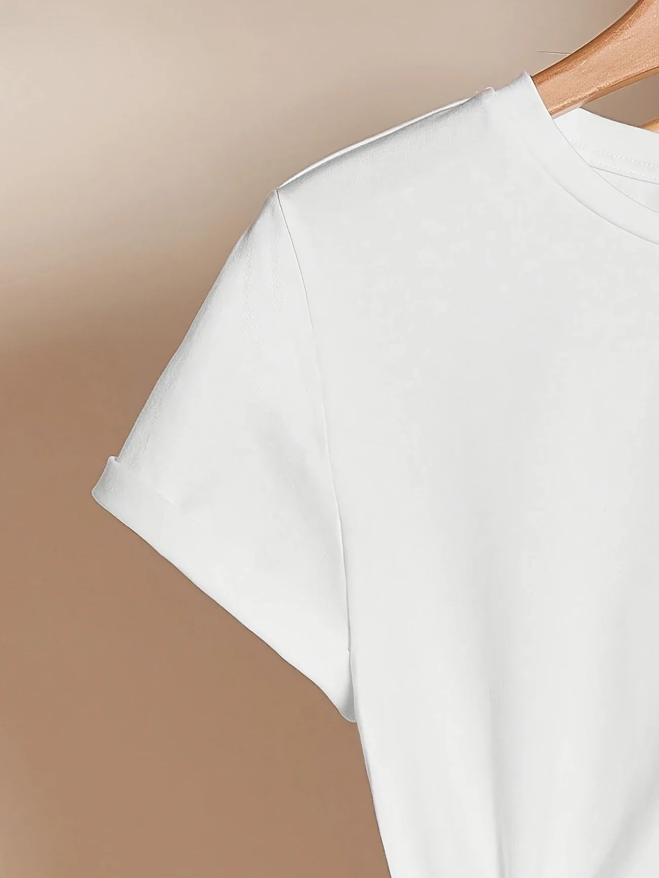 Larson – Casual Short Sleeve T-Shirt with Heart Prints