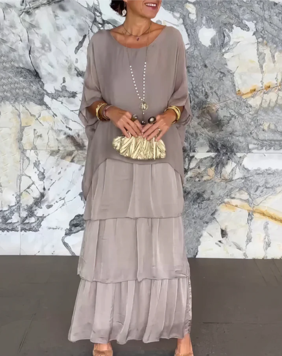Leona - Loose Maxi Dress with Round Neckline