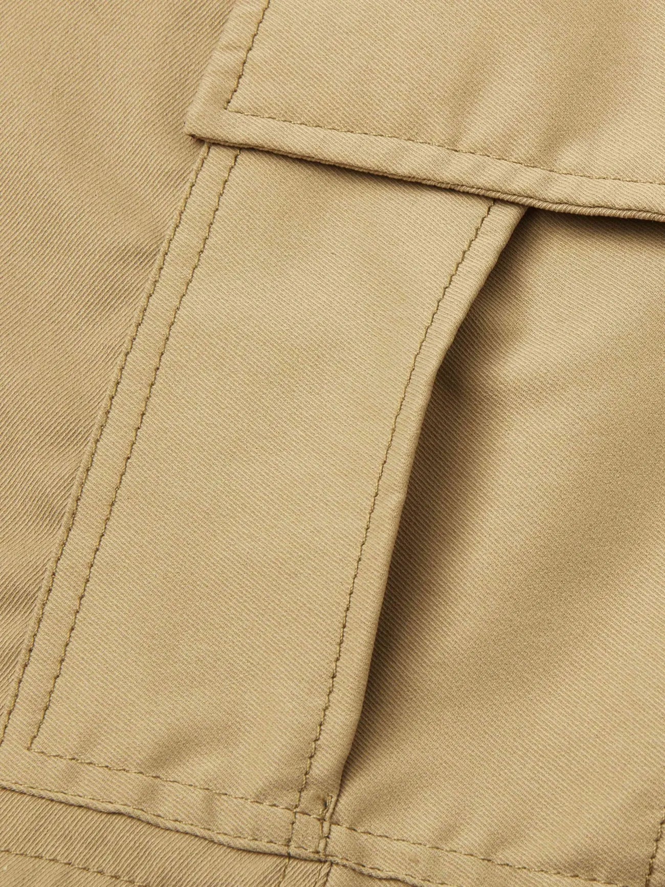 Lewand – Elegant Loose Fit Cargo Shorts With Side Pocket