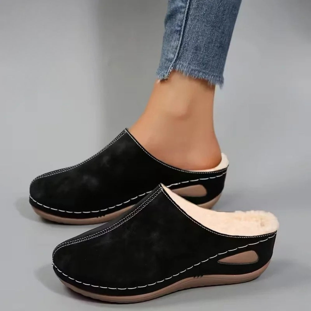 Lirona - Comfortable Slippers with Fleece Lining