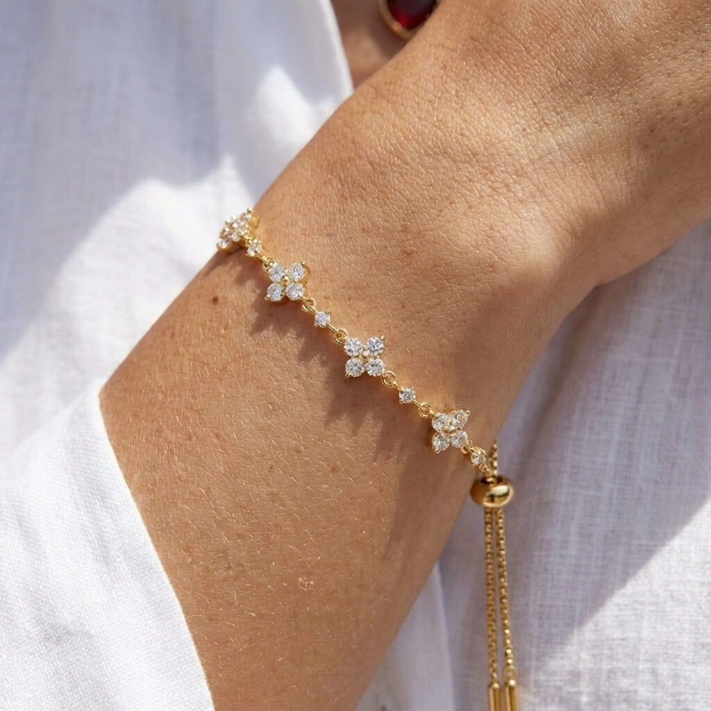 Luckelle Sparkle Clover Bracelet