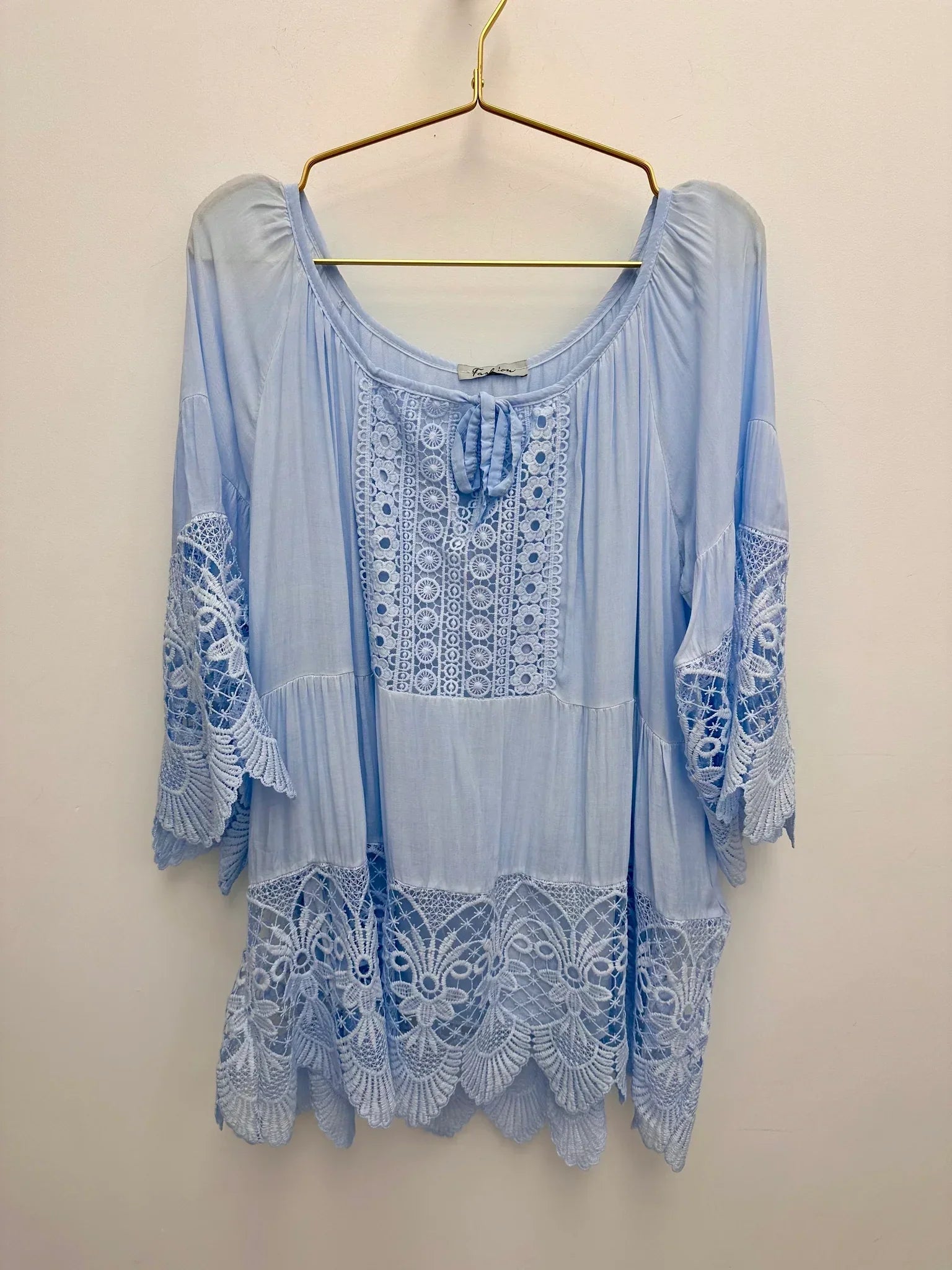 Lurdes – Stylish Shirt with Round Neck
