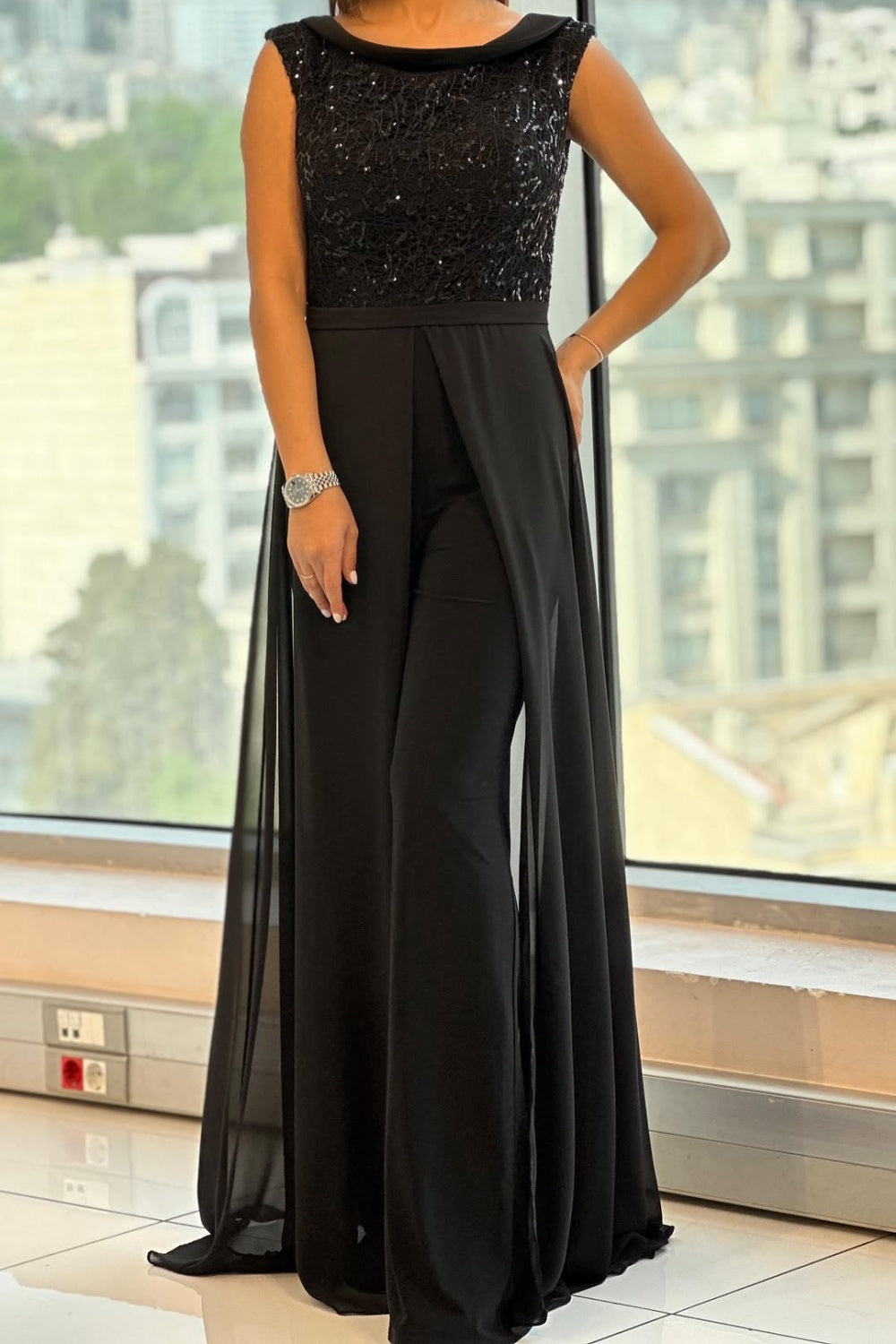 Lydia – Stylish Sleeveless Jumpsuit