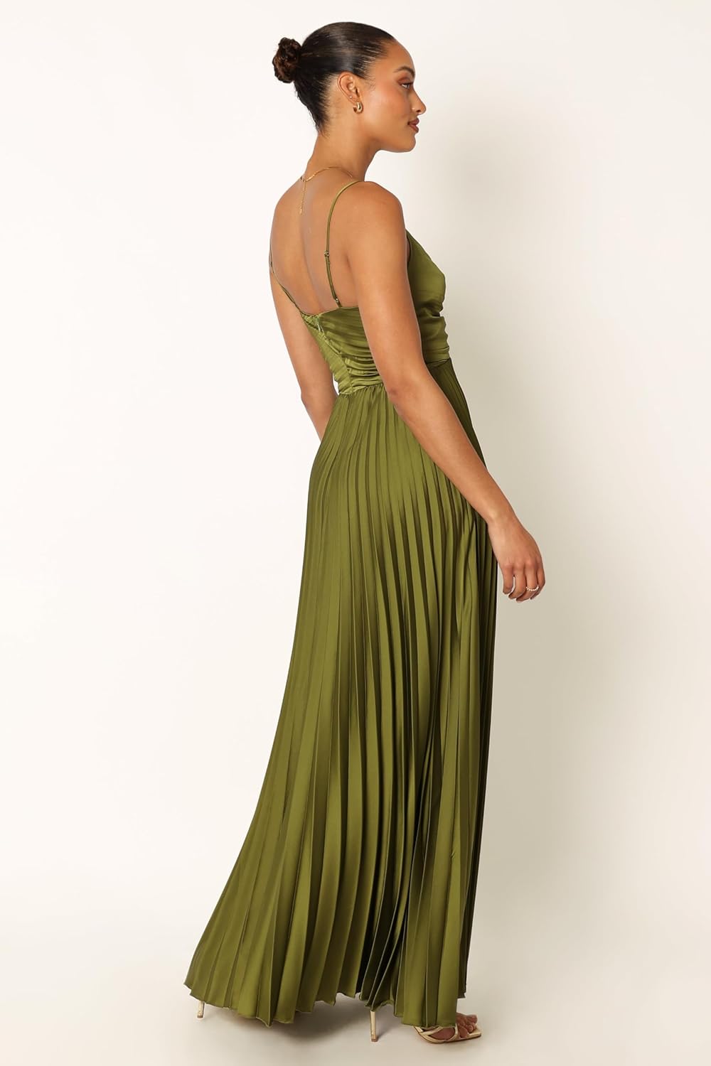 Masano – Elegant Pleated Dress