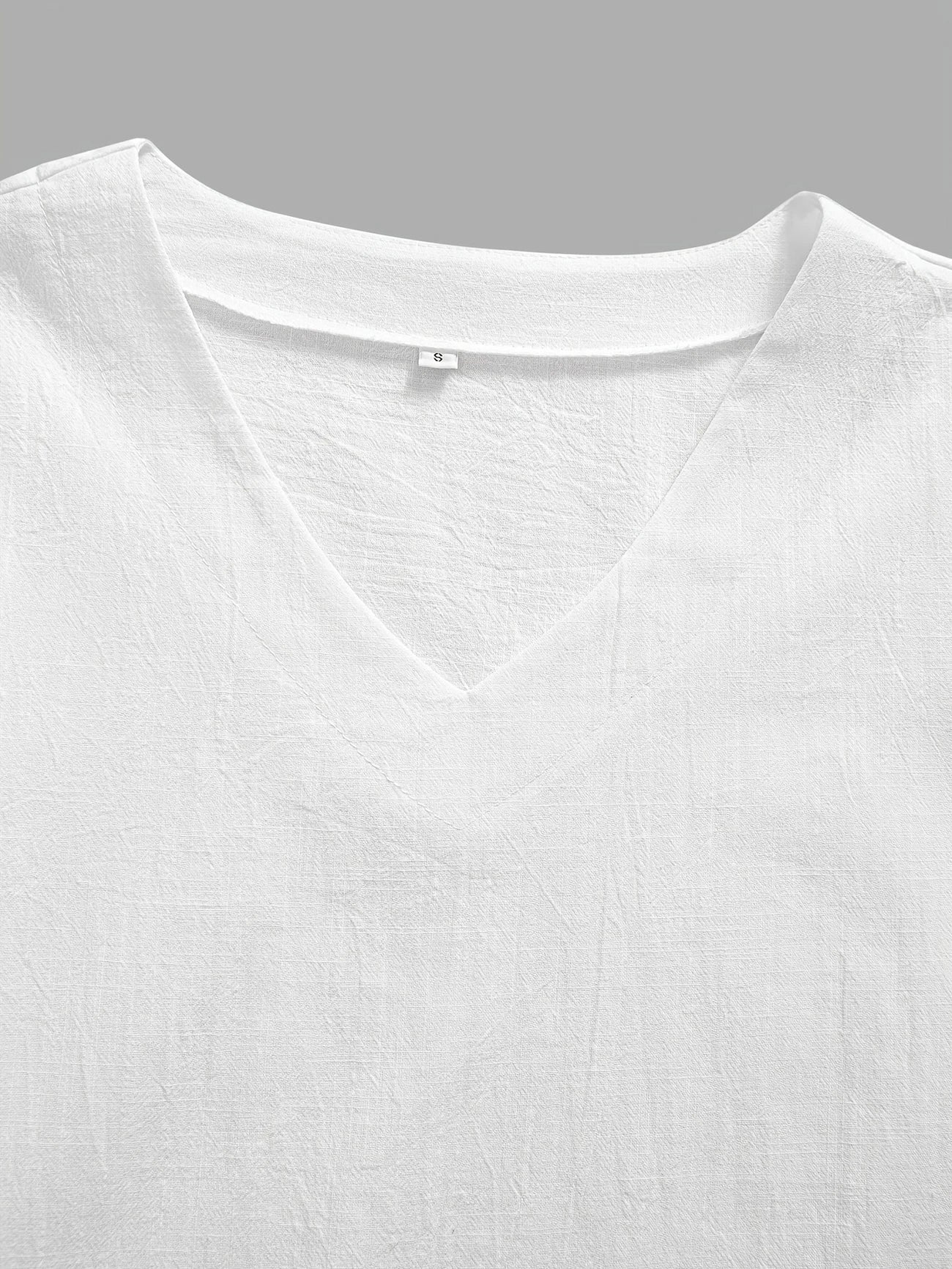 Mattea – Casual Loose-Fitting Top with V-Neck