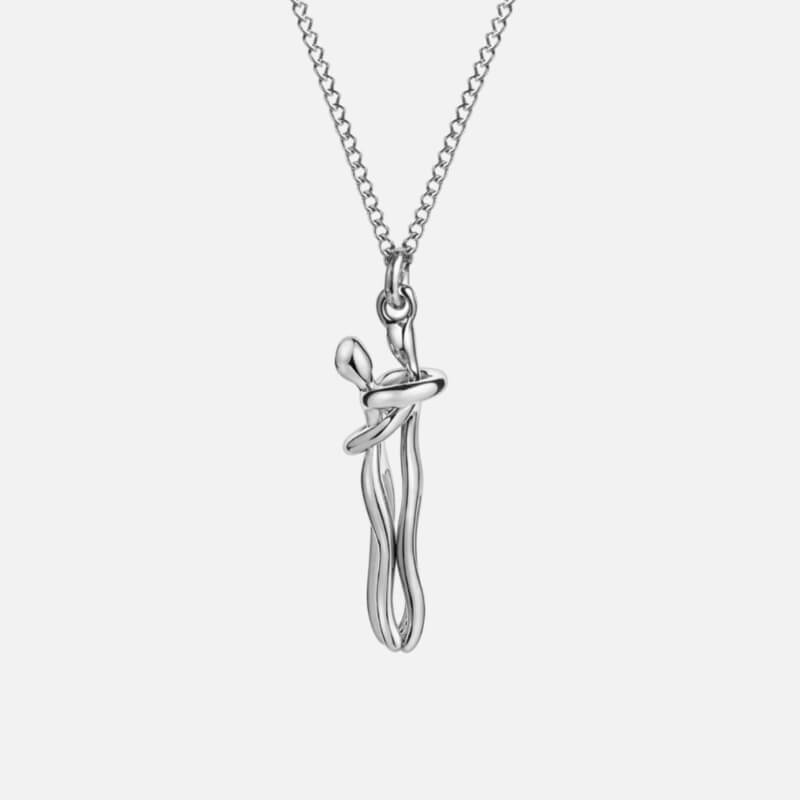 Melrose – Necklace with Embracing Couple