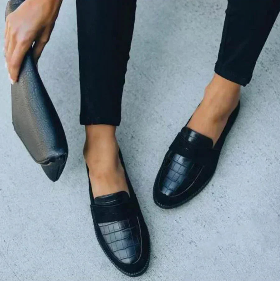 Minka – Elegant Slip-On Slippers