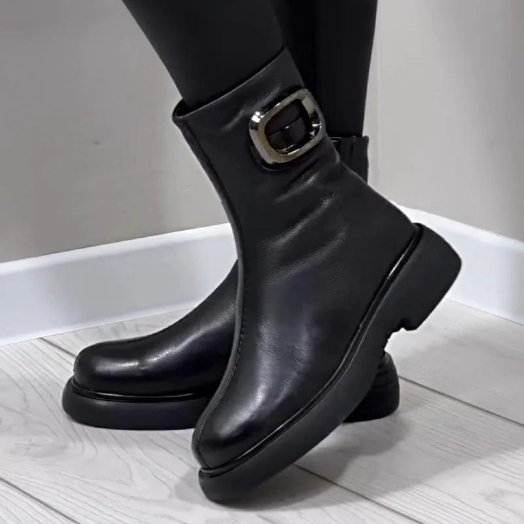 Moniek – Leather Ankle Boots with Buckle