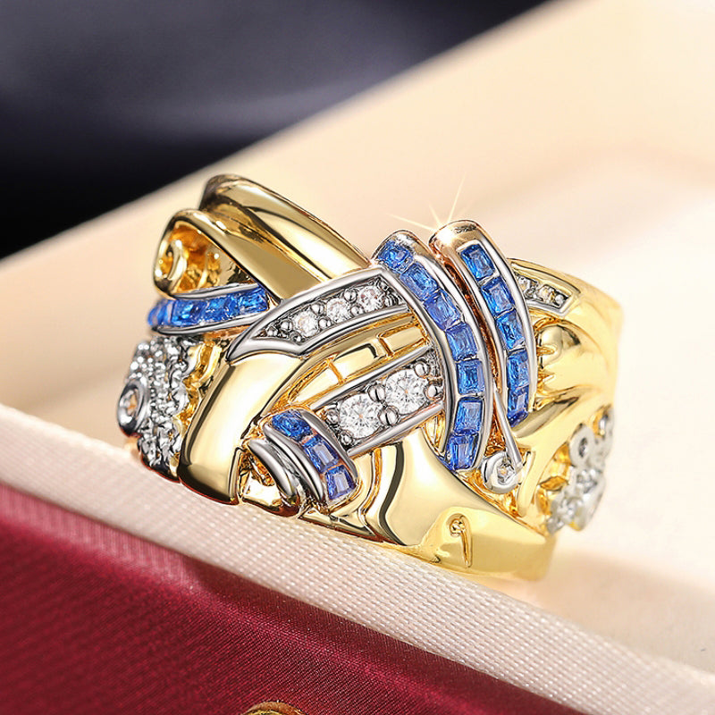 Moonie – Vintage Gold Ring with Blue Zirconia