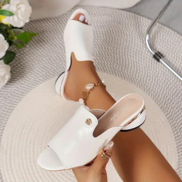 Nadisha - Orthopedic Sandal with Wide Heel