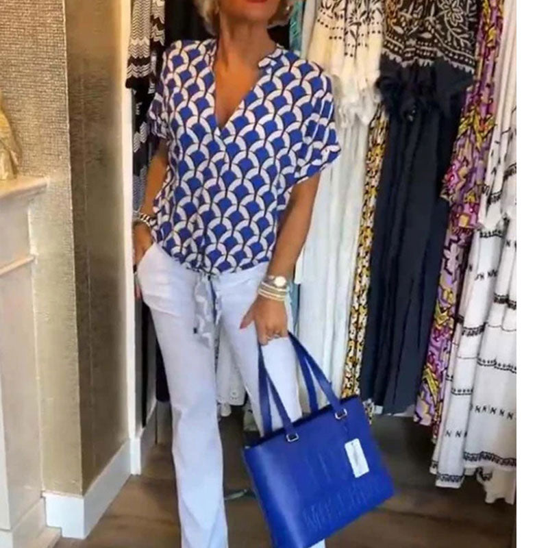 Naskia – Short-Sleeve Blouse with V-Neck