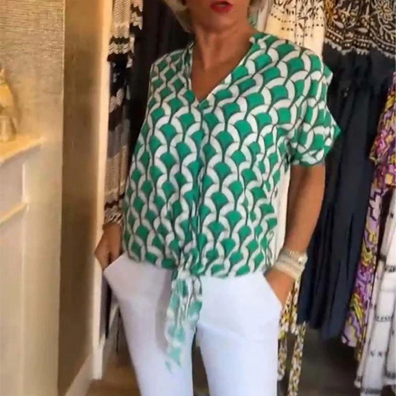 Naskia – Short-Sleeve Blouse with V-Neck