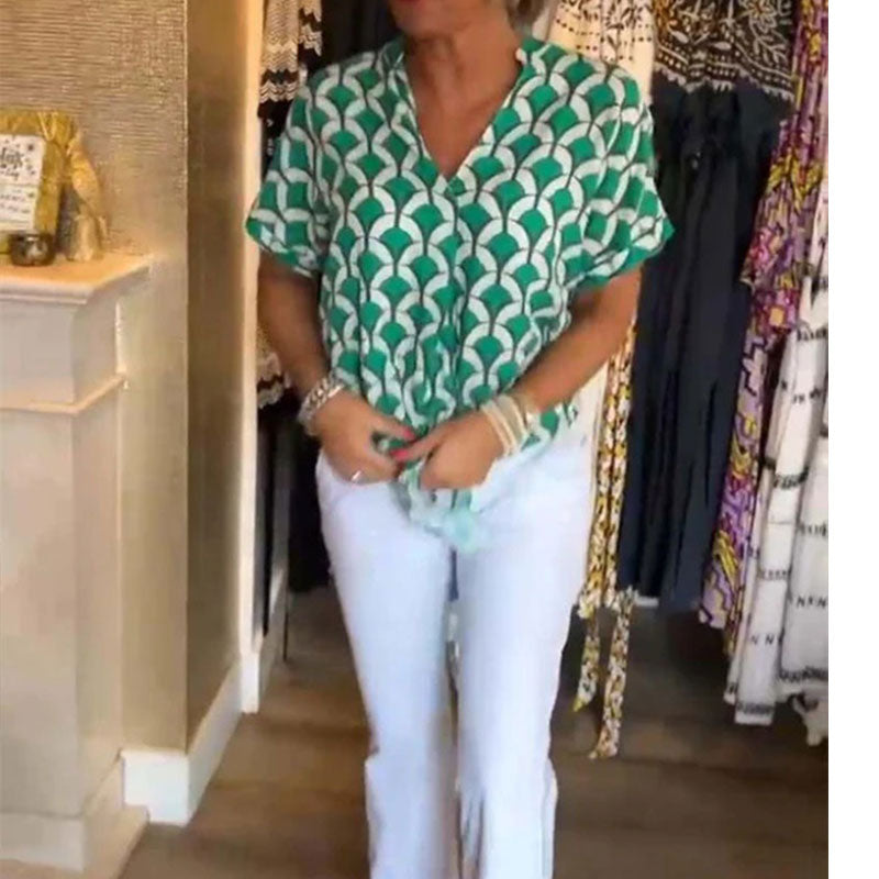 Naskia – Short-Sleeve Blouse with V-Neck